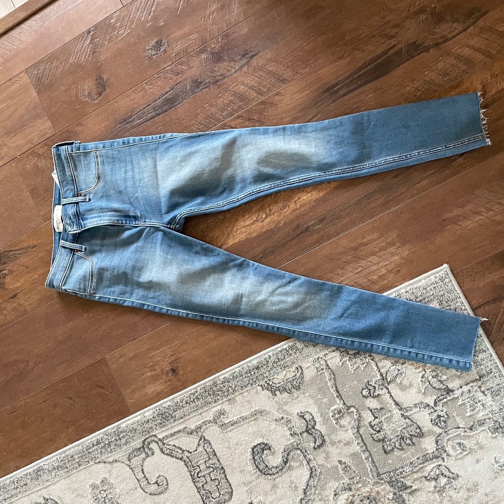 Abercrombie skinny high rise 26s